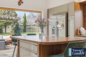 KEELERS LANE- click for photo gallery